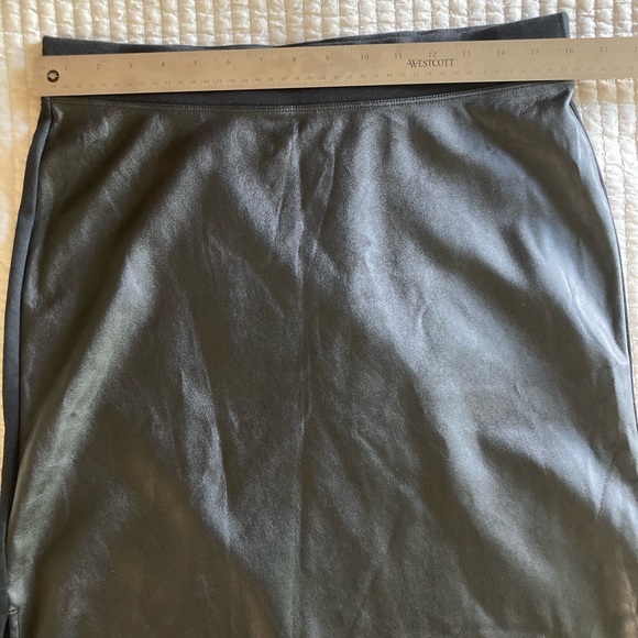 GAP faux leather/jersey pull on skirt size M/P - Picture 9 of 9